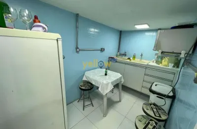 Prédio Comercial na Mooca com 220M² por R$ 3.5M - Venda e Locação.