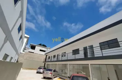Sala comercial de 30m² no centro de arujá com 1 banheiro por r$ 3.300/mês