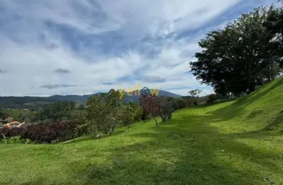 Sítio à venda em pouso alegre: 4 dormitórios e 5 banheiros