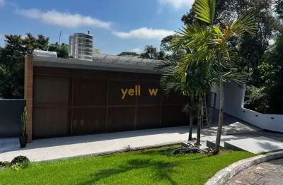 Casa de luxo em condomínio fechado em arujá, 3 suítes, 300m²
