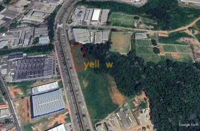 Locação de área industrial em arujá - 3.800m² por r$30.000