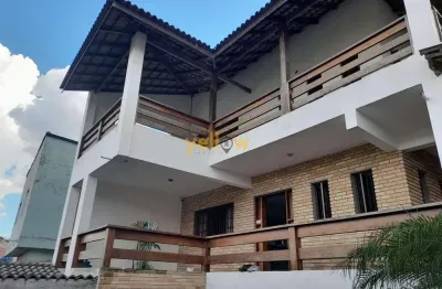 Casa à venda em center ville arujá, 3 dorms, 2 suítes, 130m²