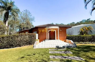 Casa em condomínio hills i e ii, arujá: 4 suítes para venda e locação.