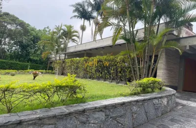 Casa em condomínio arujazinho 4 com 6 suítes e com terreno de 1500 metros em arujá - venda por r$ 3 milhões