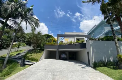 Casa de luxo em condomínio fechado no arujá v – 4 suítes à venda