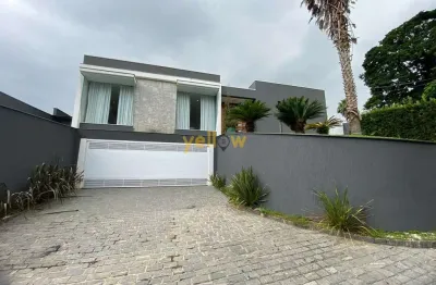 <p>descubra o seu novo lar no condomínio arujazinho i, ii e iii, uma verdadeira joia localizada em arujá, que combina conforto, segurança e praticidade. esta impressionante casa de 4 dormitórios