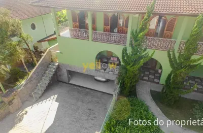 Casa em condomínio fechado em arujá, 230m², 4 dormitórios, 2 suítes, 4 banheiros. venda  por r$ 2.250.000,00