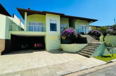Casa no condomínio arujazinho i ii iii, a venda por r$2.980.000