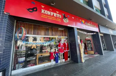 Casa comercial à venda no Centro, Arujá 