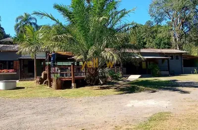 Locação de casa comercial 3000m² em peinha arujá - 4 banheiros