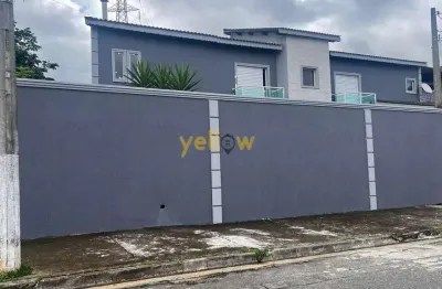 Casa para Alugar em Mirante do Arujá, 3 Dorms, 2 Suítes, 170m²