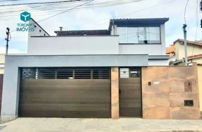 Casa com 350m² com suite e garagem para 4 carros no bairro são pedro - juiz de fora mg