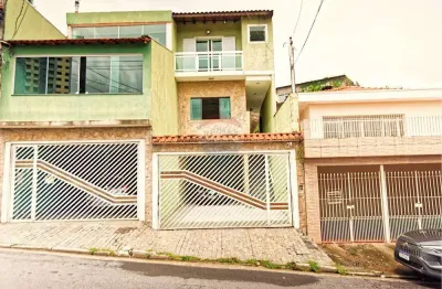 Sobrado em perfeito estado com 3 dorms. e churrasqueira na v. pirituba
