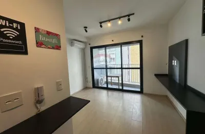 Studio mobiliado ao lado do metrô república - excelente localização