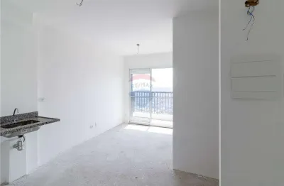 Apartamento com 2 dormitórios e sacada – vila das belezas, zona sul de são paulo