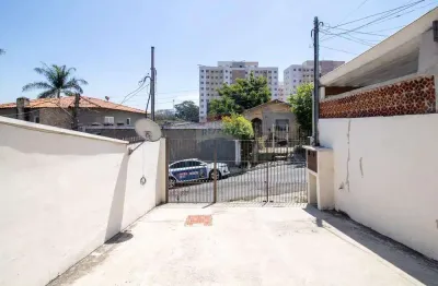 **oportunidade imperdível: casa térrea com 4 vagas em bairro tranquilo e bem localizado na zona norte**