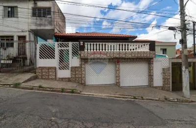 Casa Moderna e Encantadora em Pirituba – 4 Dormitórios, suíte com banheira, área gourmet, jardim iluminado e muito mais.