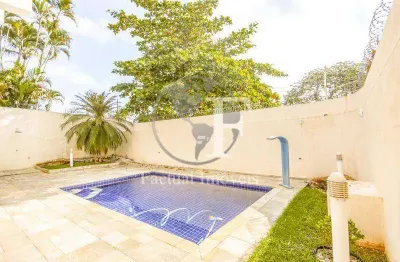 Casa com 4 dormitórios à venda, 350 m² por R$ 1.650.000,00 - Praia de Pernambuco - Guarujá/SP