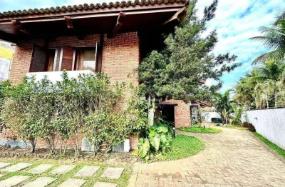 Casa com 5 dormitórios à venda, 451 m² por R$ 2.800.000,00 - Praia de Pernambuco - Guarujá/SP