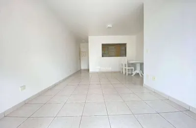 Apartamento à venda na enseada, guarujá  a 2 quadras da praia!