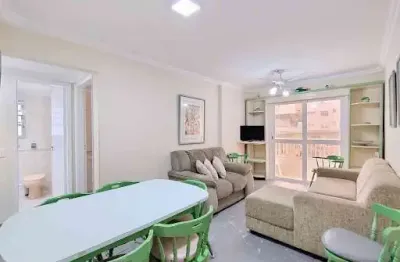 Apartamento à venda na Praia das Pitangueiras, Guarujá/SP.