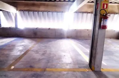 Garagem à venda na Avenida Leomil, 494, Pitangueiras, Guarujá