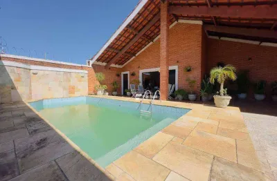 Casa isolada em rua fechada no portal do guarujá na praia da enseada ao lado da faculdade de medicina unoest e carrefour