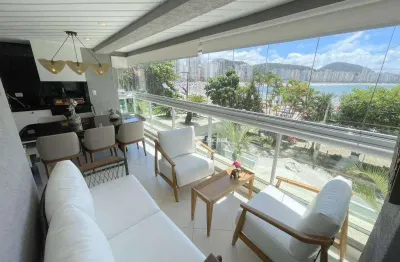 Apartamento finamente decorado no Authentique Astúrias Condominium Club  em frente ao mar.