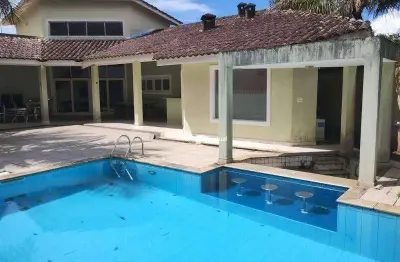 Casa no condomínio Park Lane disponível para locação anual - Guarujá/SP.