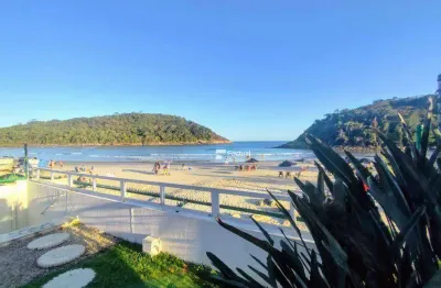 Casa com 4 dormitórios à venda, 400 m² por R$ 6.800.000,00 - Praia de Pernambuco - Guarujá/SP