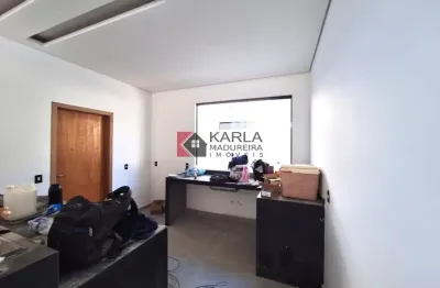 Casa moderna e com piscina cond. paque dos buritis!!