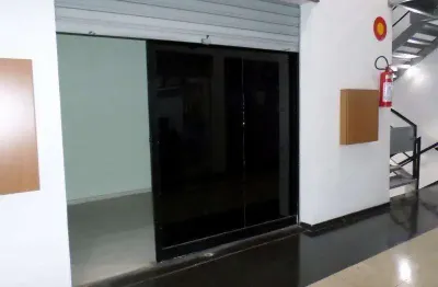 Loja para venda em belo horizonte, funcionários, 1 banheiro