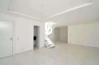 Sobrado em condomínio à venda bairro hauer, 03 quartos e 02 vagas!