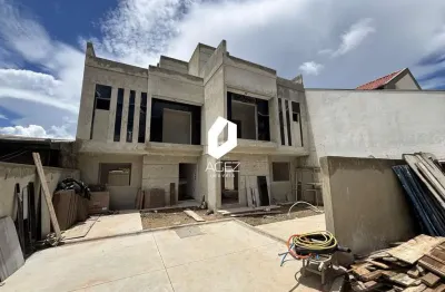 Sobrado em condomínio fechado no Portão, 98 m2, 3 quartos sendo 1 suíte