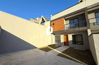 Sobrado com 03 quartos, 01 suíte, terraço, à venda no bairro xaxim