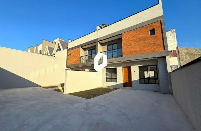 Sobrado com 03 quartos, 01 suíte, terraço, à venda no bairro xaxim