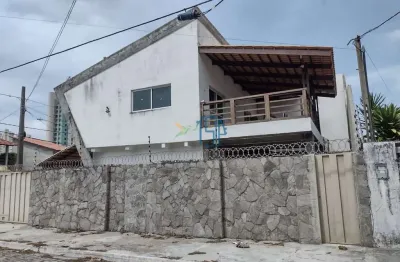 Casa com 3 quartos à venda na Rua Ruth Bezerra Galvão, 291, Ponta Negra, Natal