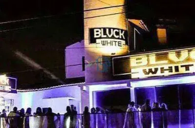 Prédio comercial/ boate/ casa de show/ pub/ swing/ casa noturna
