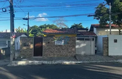 Casa em castelo branco/ casa com 5 quartos/ casa com 3 garagens/ casa espaçosa/ casa em joão pessoa/ casa murada