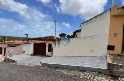 Casa com 3 quartos à venda na Rua Cajarana, 246, Nordeste, Natal