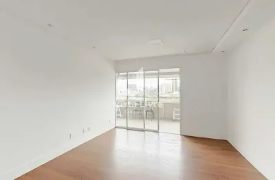 Apartamento na barra funda com 2 quartos, 1 vaga, vista totalmente livre à venda pronto para morar.