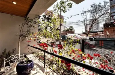Casa com 3 quartos à venda na Rua Coelho de Carvalho, 1, Alto da Lapa, São Paulo