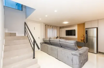 À venda este lindo triplex, novo mobiliado no bairro Uberaba