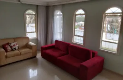 Casa com quintal à venda no Bairro Santa Cândida - Curitiba/PR