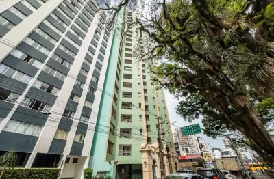 Apartamento de 1 quarto para alugar em frente ao Passeio Público