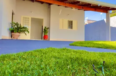 Casa com 3 quartos à venda na Rua 32, 01, Itaguaí II, Caldas Novas