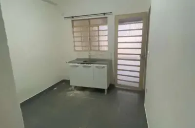 Casa com 1 quarto para alugar na Rua Valença do Minho, 580, Jardim Marília, São Paulo