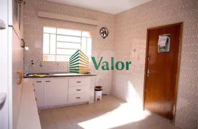 Casa à venda com 3 quartos, sendo 1 suíte,  em núcleo residencial silvio vilari, são carlos - sp
