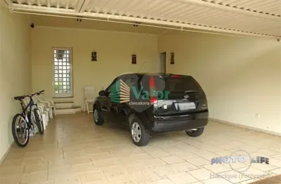Casa à venda com 3 quartos, sendo 1 suíte,  em planalto paraíso, são carlos - sp