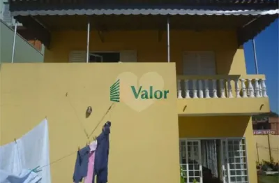 Casa à venda com 3 quartos, sendo 1 suíte,  em jardim munique, são carlos - sp